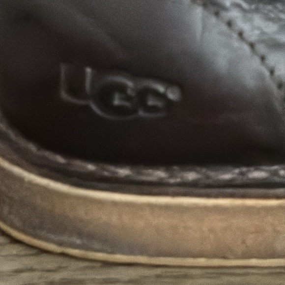 Mens leather Ugg boots - Picture 2 of 11